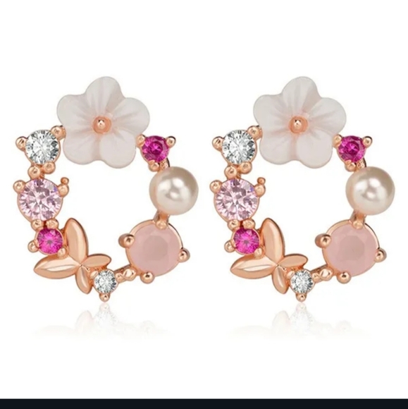 🎊🎊NEW🎊🎊GORGEOUS!! Dainty Wreath Earrings in ROSE GOLD Plating - Picture 7 of 16